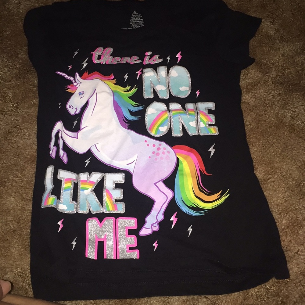 Girls unicorn shirt